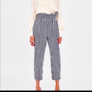 Zara navy blue and white paper bag pants
